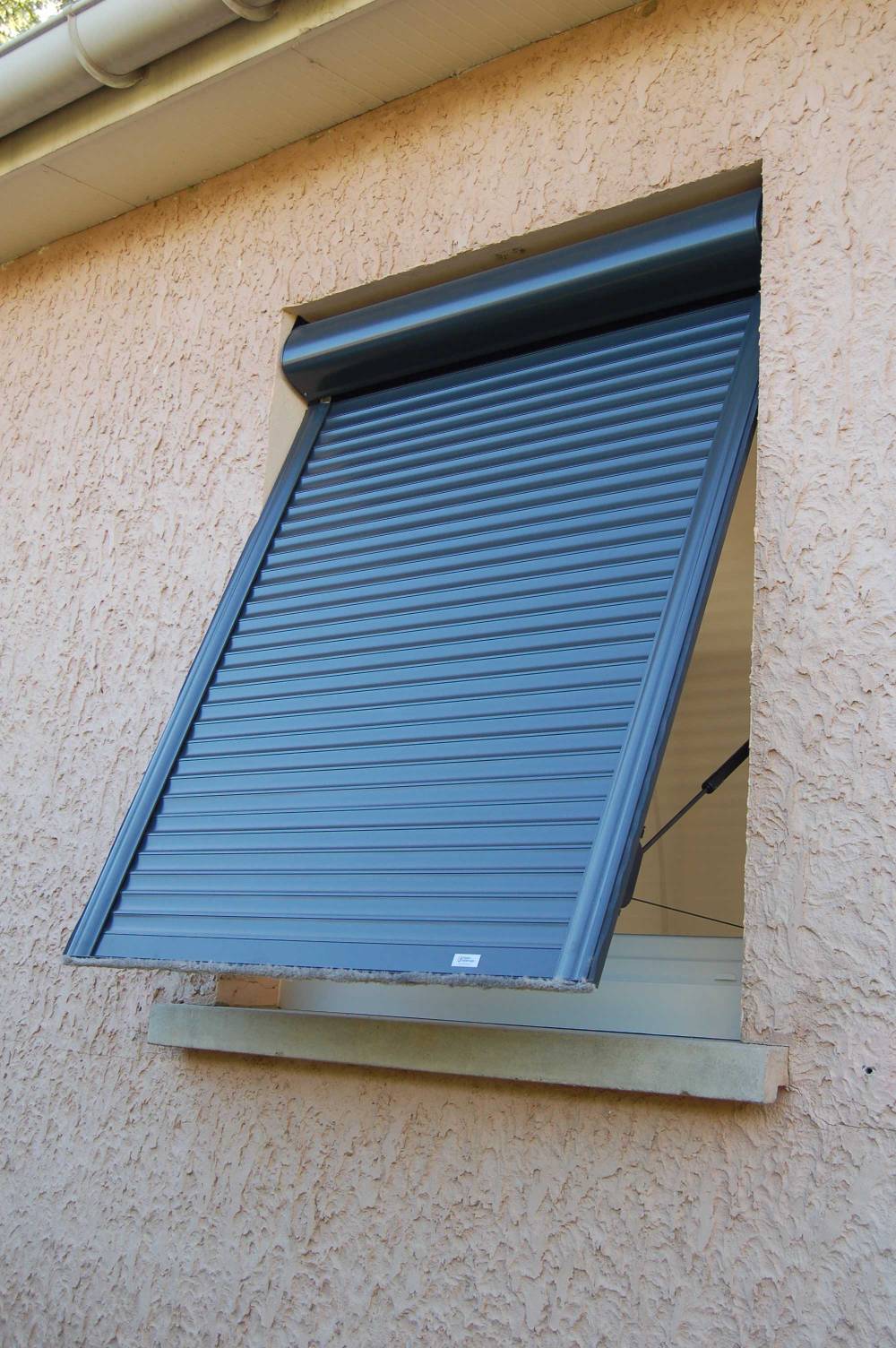VR LUCE Gris 7016 en projection-min
