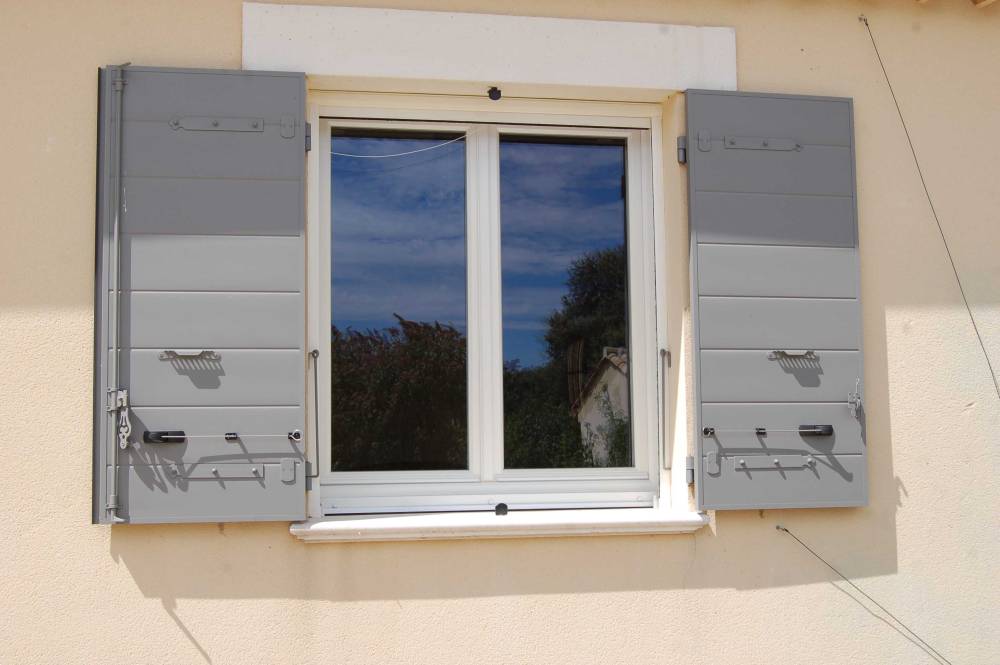 VB alu isolé à lames horizontales gris 9007 T avec STOP BOX-min