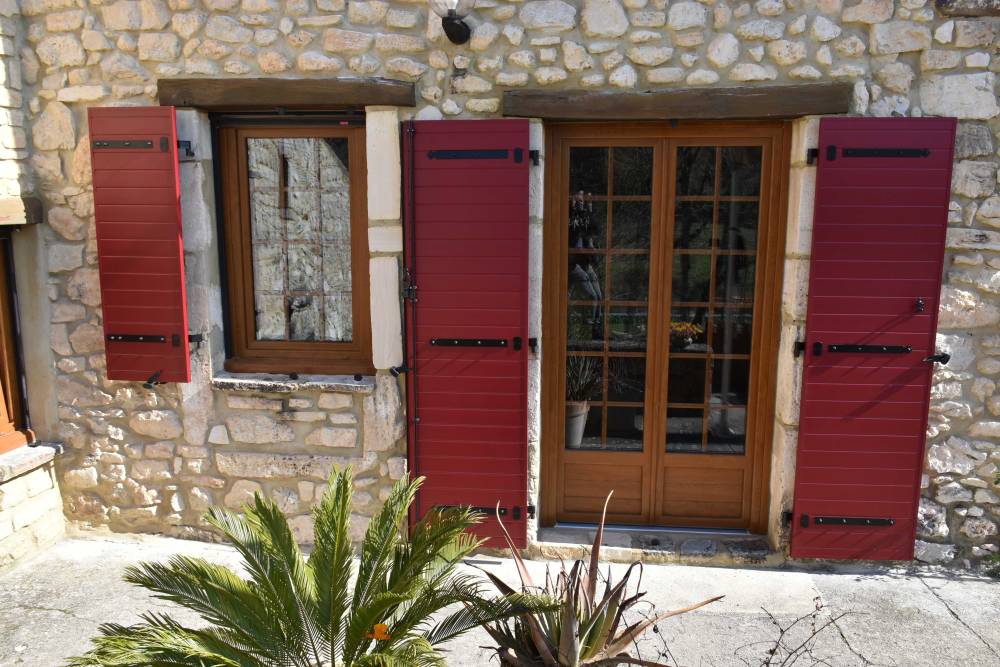VB alu isolé à lames horizontales rouge 3004 (3)-min